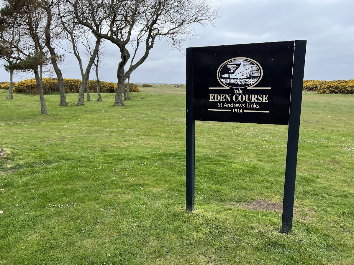 St Andrews (Eden) golf course photograph 4